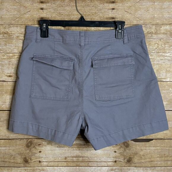 A NEW DAY HIGH RISE STRETCH UTILITY ESSENTIAL EVERYDAY SHORTS SIZE 12 NWOT - Picture 2 of 4